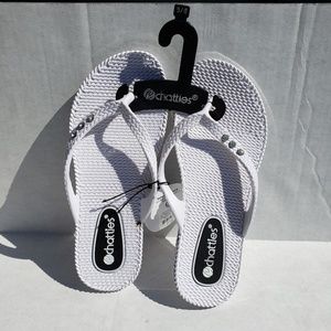 NWT Chatties flip flop
